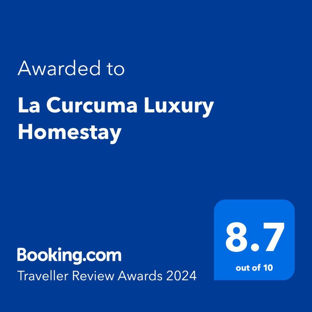 La Curcuma Luxury Homestay Khajuraho Bagian luar foto